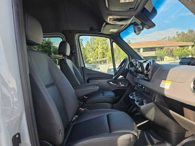 2026 Mercedes-Benz Sprinter 2500 Standard Roof I4 Diesel HO 144 AWD