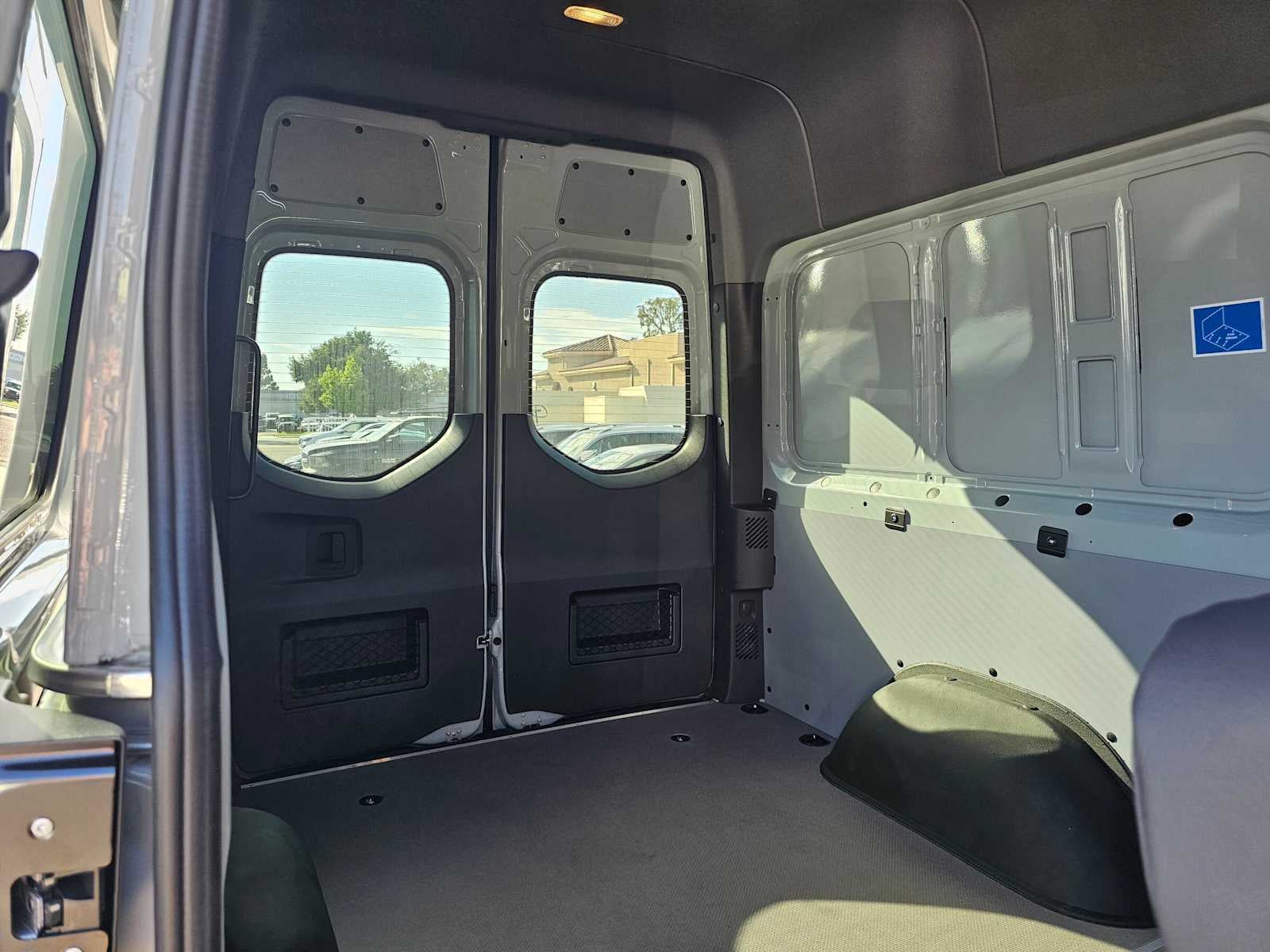 2026 Mercedes-Benz Sprinter 2500 Standard Roof I4 Diesel HO 144 AWD