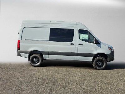 2026 Mercedes-Benz Sprinter 2500 Standard Roof I4 Diesel HO 144 AWD