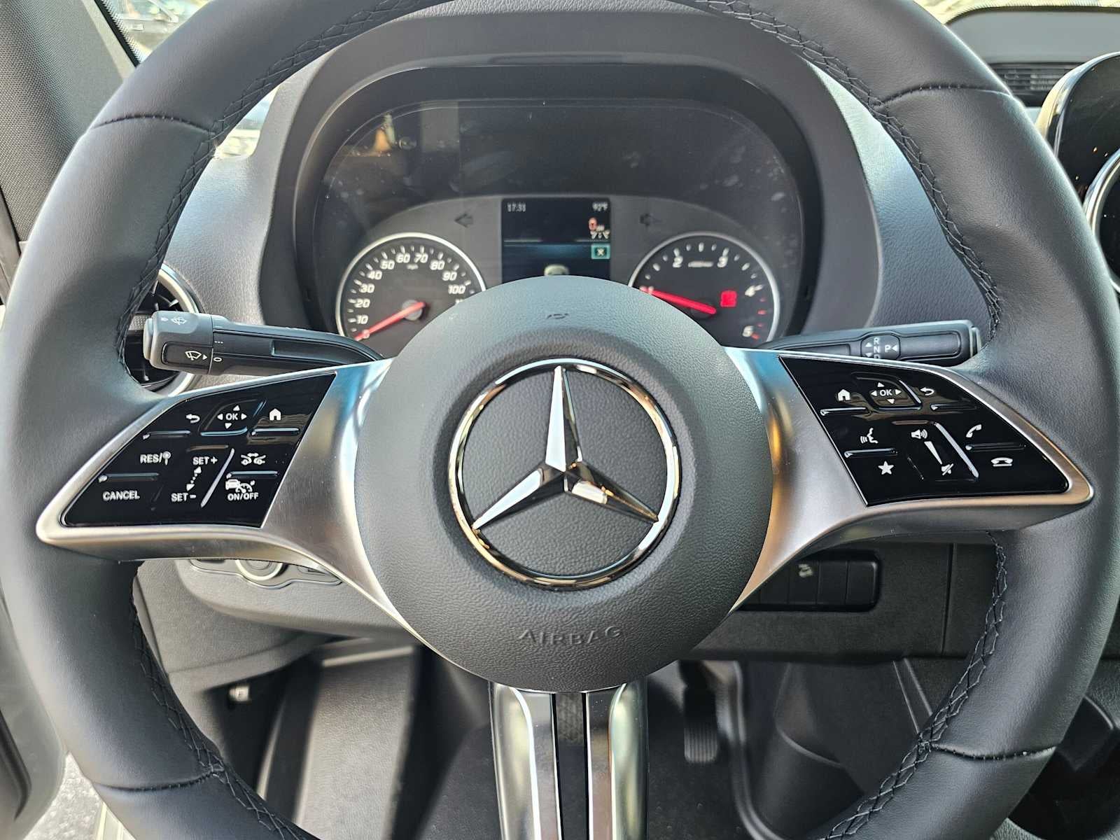 2026 Mercedes-Benz Sprinter 2500 Standard Roof I4 Diesel HO 144 AWD