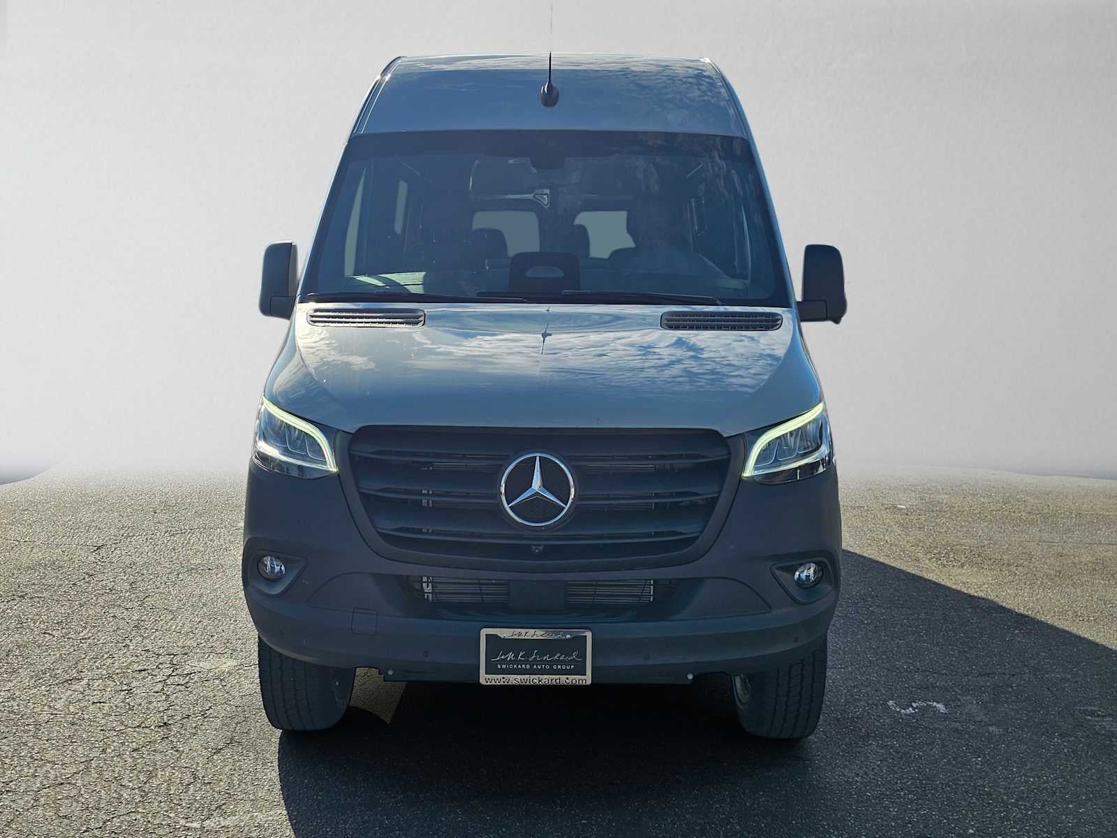 2026 Mercedes-Benz Sprinter 2500 Standard Roof I4 Diesel HO 144 AWD