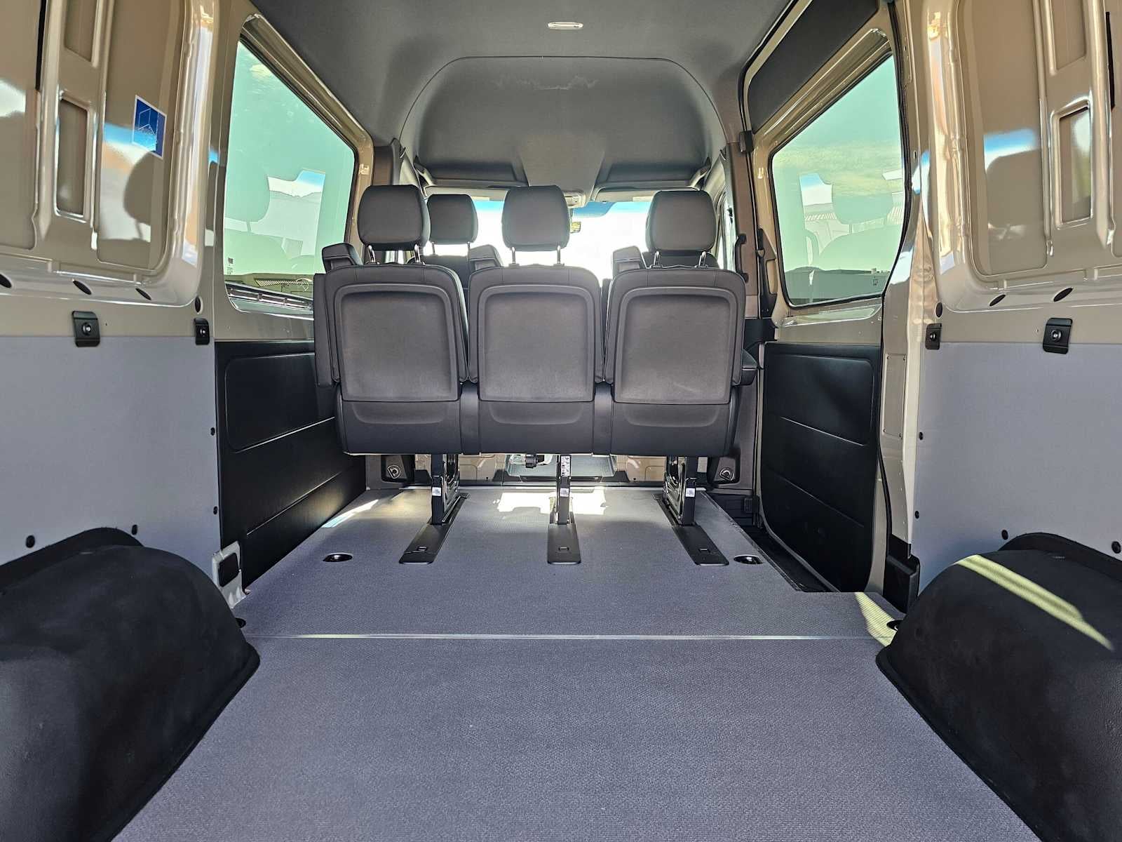 2026 Mercedes-Benz Sprinter Crew 2500 Standard Roof I4 Diesel HO 144 AWD