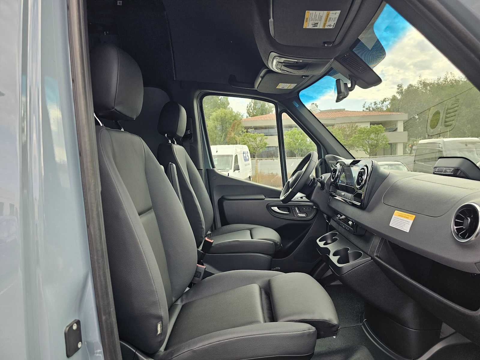 2026 Mercedes-Benz Sprinter Cargo 2500 Standard Roof I4 Diesel HO 144 AWD