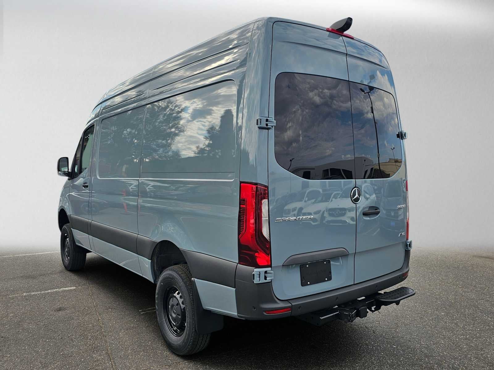 2026 Mercedes-Benz Sprinter Cargo 2500 Standard Roof I4 Diesel HO 144 AWD