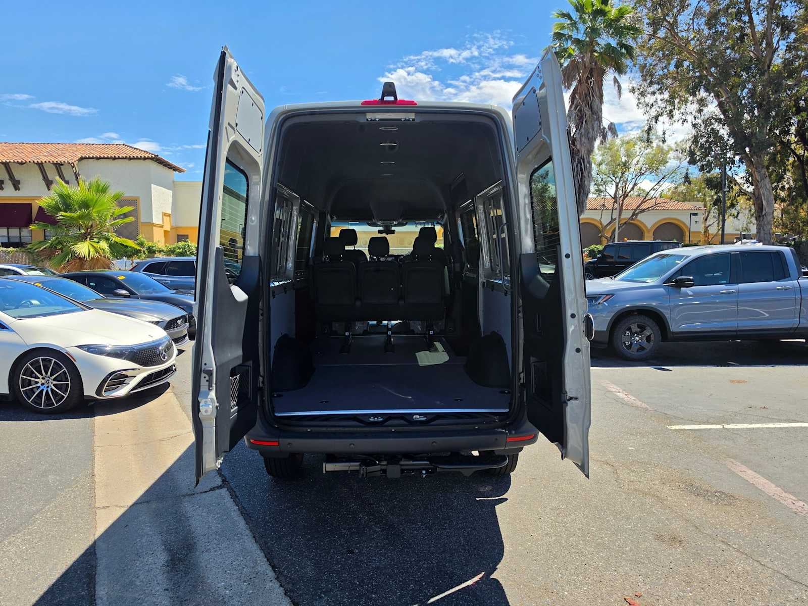 2026 Mercedes-Benz Sprinter Crew 2500 Standard Roof I4 Diesel HO 144 AWD