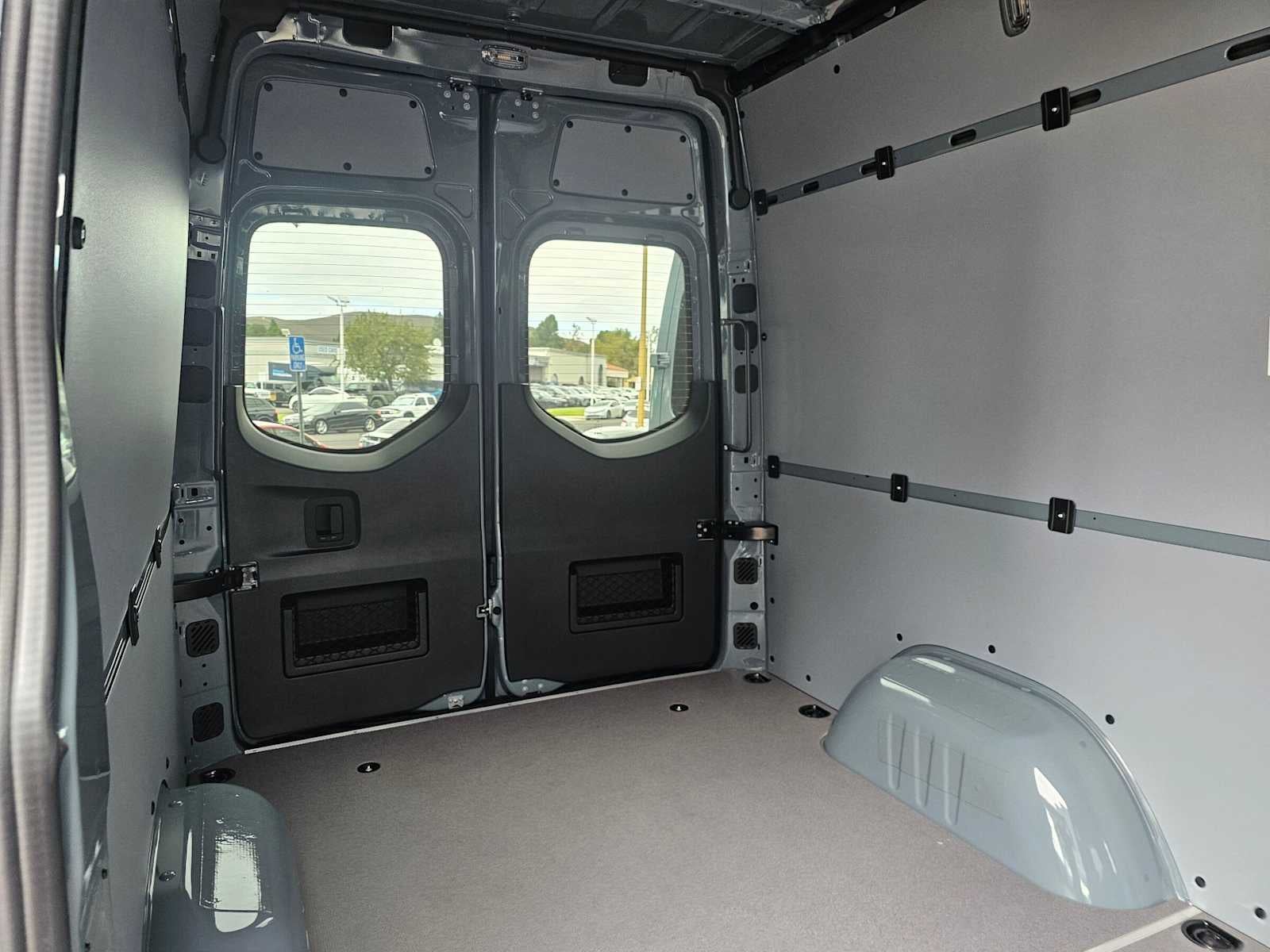 2026 Mercedes-Benz Sprinter Cargo 2500 Standard Roof I4 Diesel HO 144 AWD