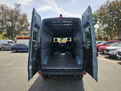 2026 Mercedes-Benz Sprinter 2500 Standard Roof I4 Diesel HO 144 AWD