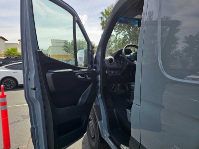 2026 Mercedes-Benz Sprinter 2500 Standard Roof I4 Diesel HO 144 AWD