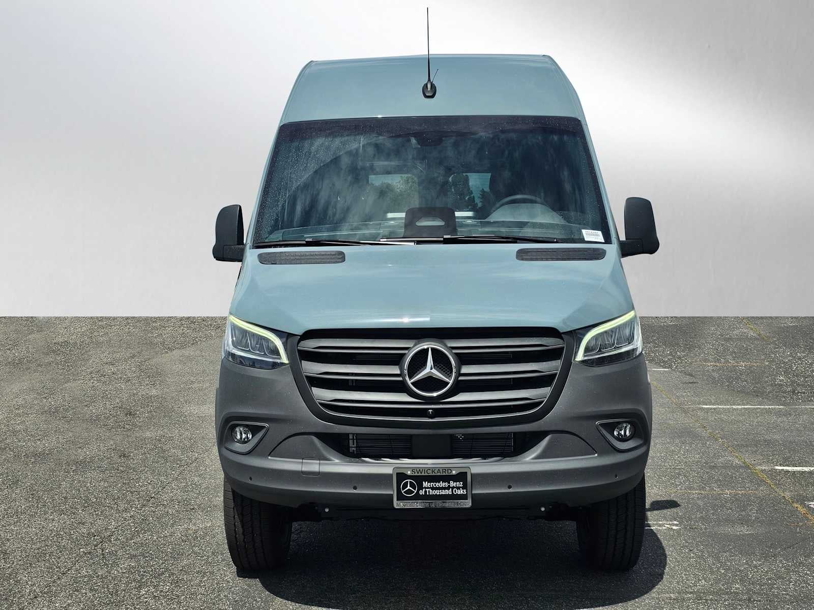 2026 Mercedes-Benz Sprinter 2500 Standard Roof I4 Diesel HO 144 AWD
