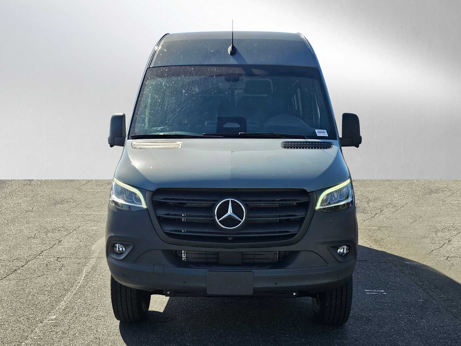 2026 Mercedes-Benz Sprinter 2500 Standard Roof I4 Diesel HO 144 AWD