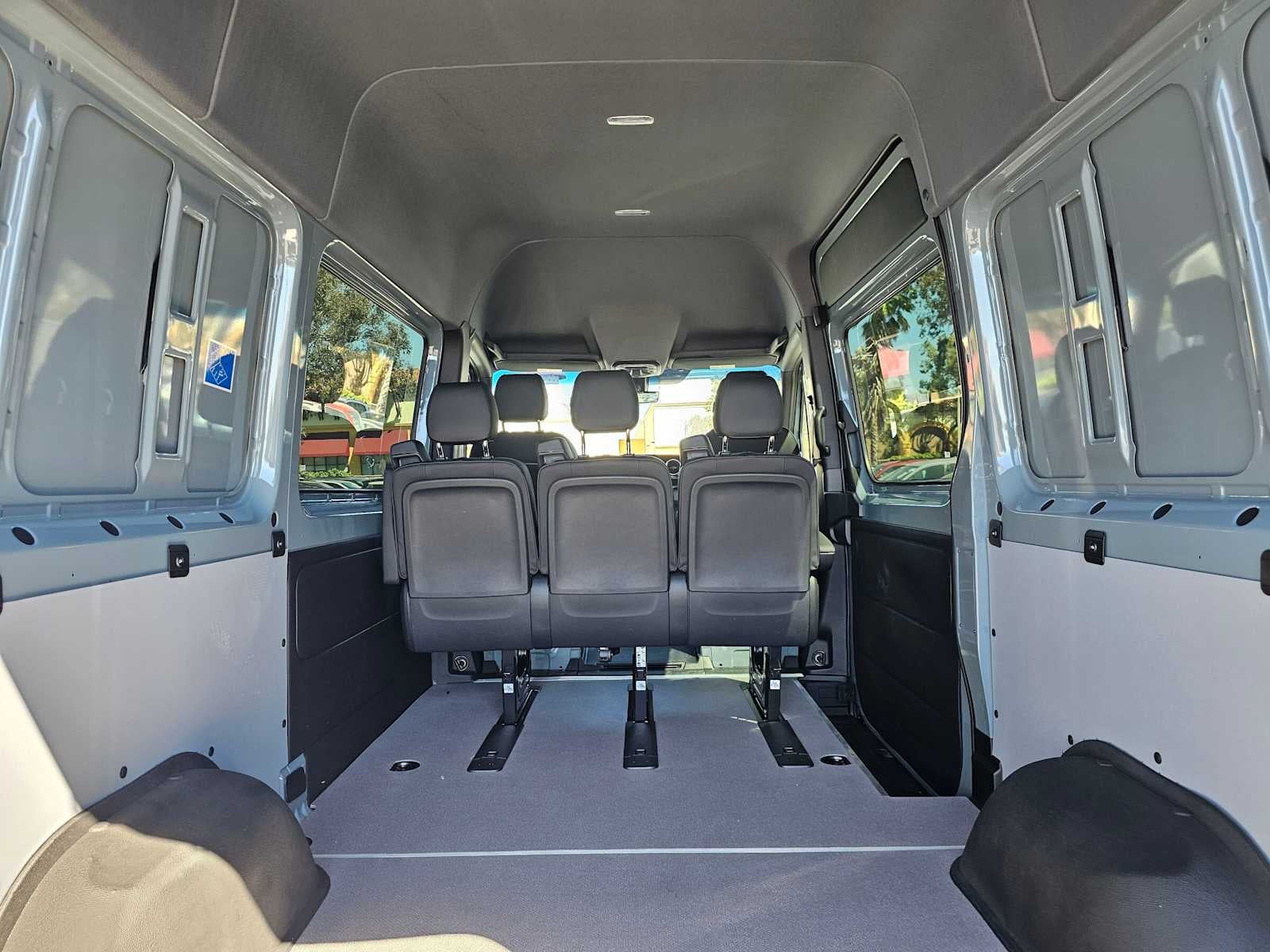 2026 Mercedes-Benz Sprinter 2500 Standard Roof I4 Diesel HO 144 AWD