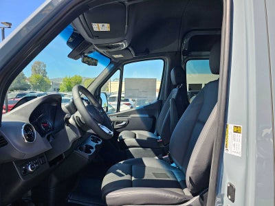 2026 Mercedes-Benz Sprinter 2500 Standard Roof I4 Diesel HO 144 AWD