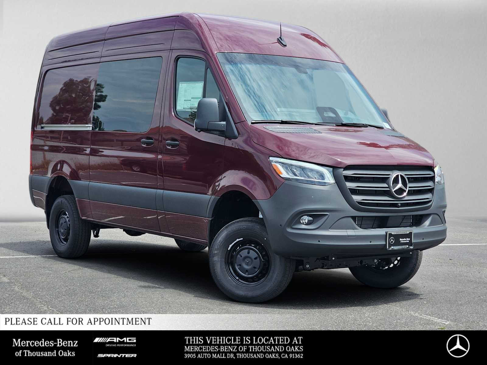 2026 Mercedes-Benz Sprinter Crew 2500 Standard Roof I4 Diesel HO 144 AWD