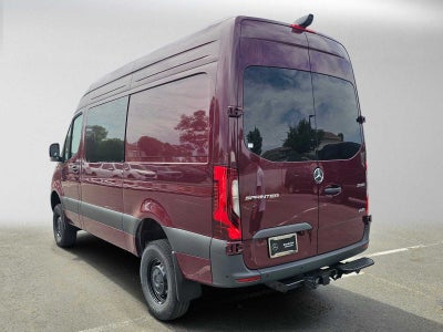 2026 Mercedes-Benz Sprinter Crew 2500 Standard Roof I4 Diesel HO 144 AWD