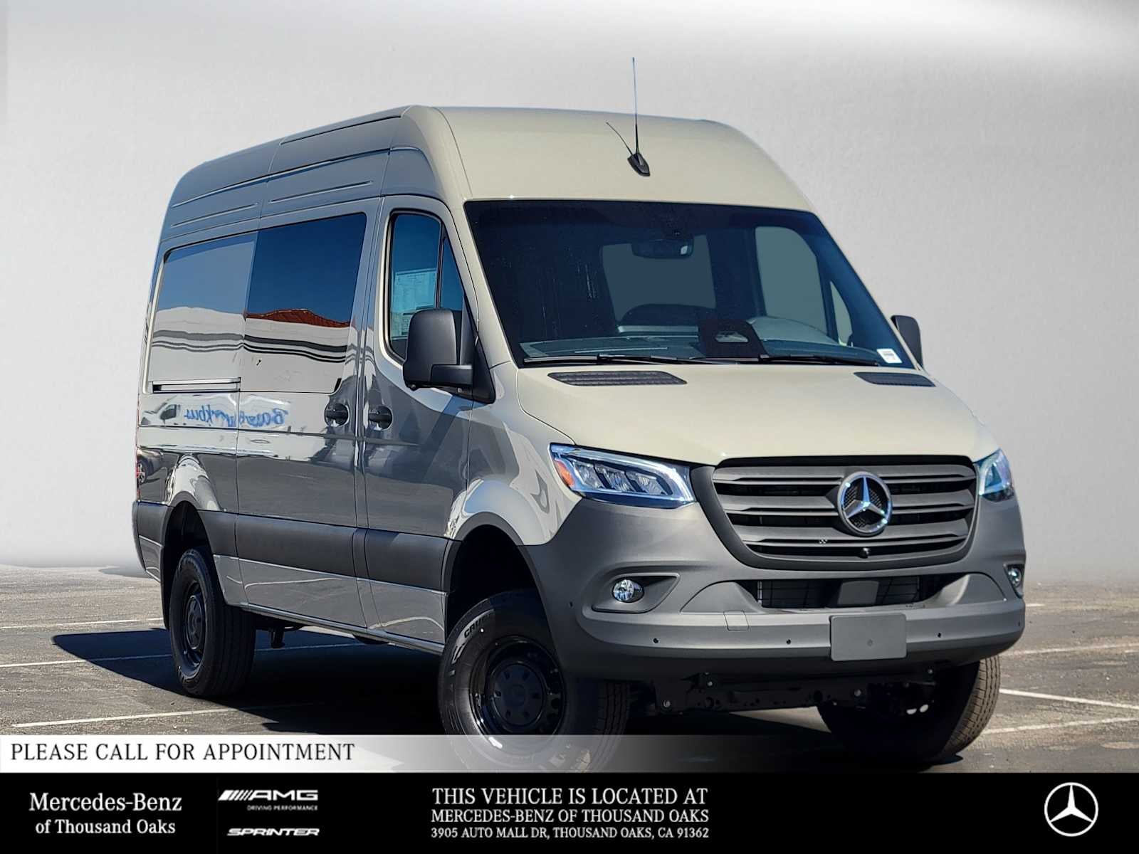 2026 Mercedes-Benz Sprinter Crew 2500 Standard Roof I4 Diesel HO 144 AWD