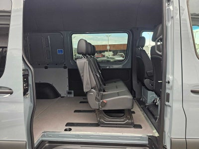 2026 Mercedes-Benz Sprinter Crew 2500 Standard Roof I4 Diesel HO 144 AWD