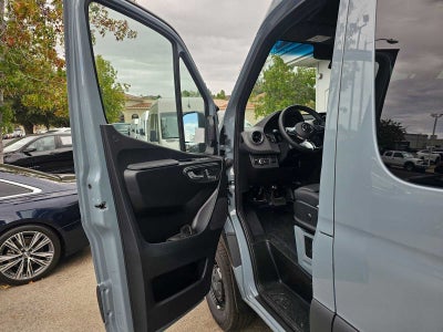 2026 Mercedes-Benz Sprinter Crew 2500 Standard Roof I4 Diesel HO 144 AWD