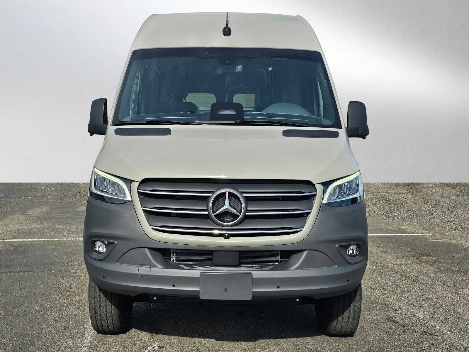 2026 Mercedes-Benz Sprinter 2500 Standard Roof I4 Diesel HO 144" AWD