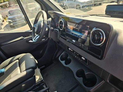 2026 Mercedes-Benz Sprinter 2500 Standard Roof I4 Diesel HO 144 AWD