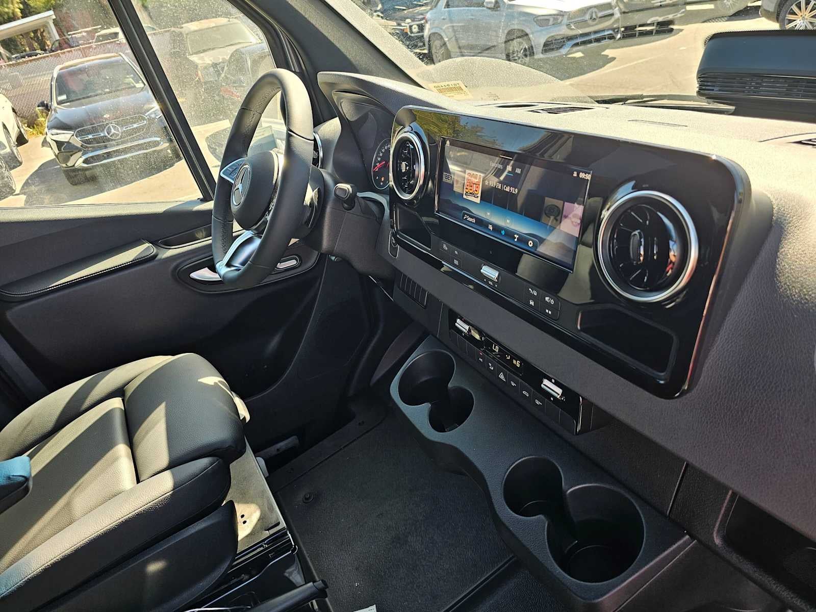 2026 Mercedes-Benz Sprinter 2500 Standard Roof I4 Diesel HO 144 AWD