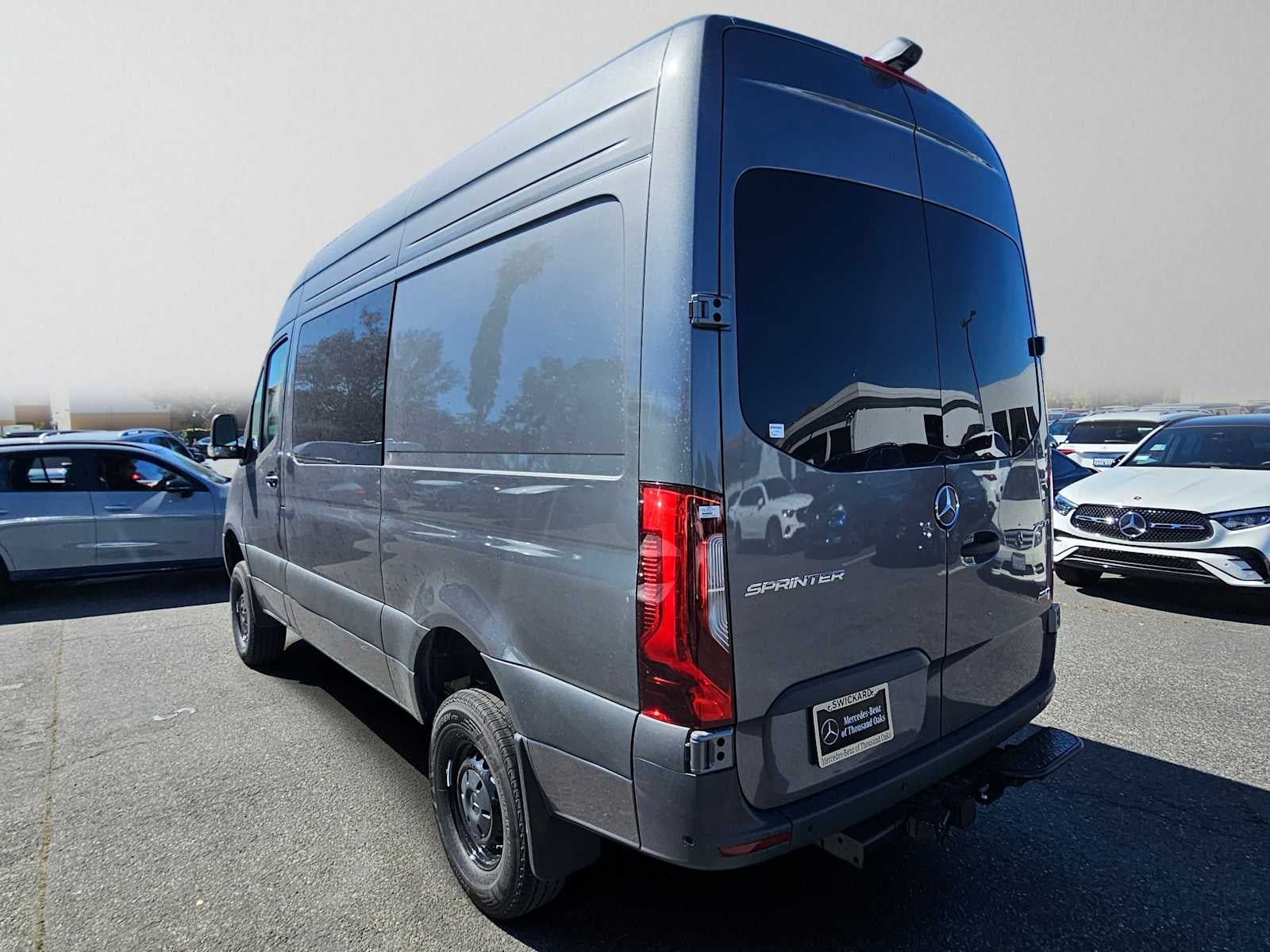 2026 Mercedes-Benz Sprinter 2500 Standard Roof I4 Diesel HO 144 AWD