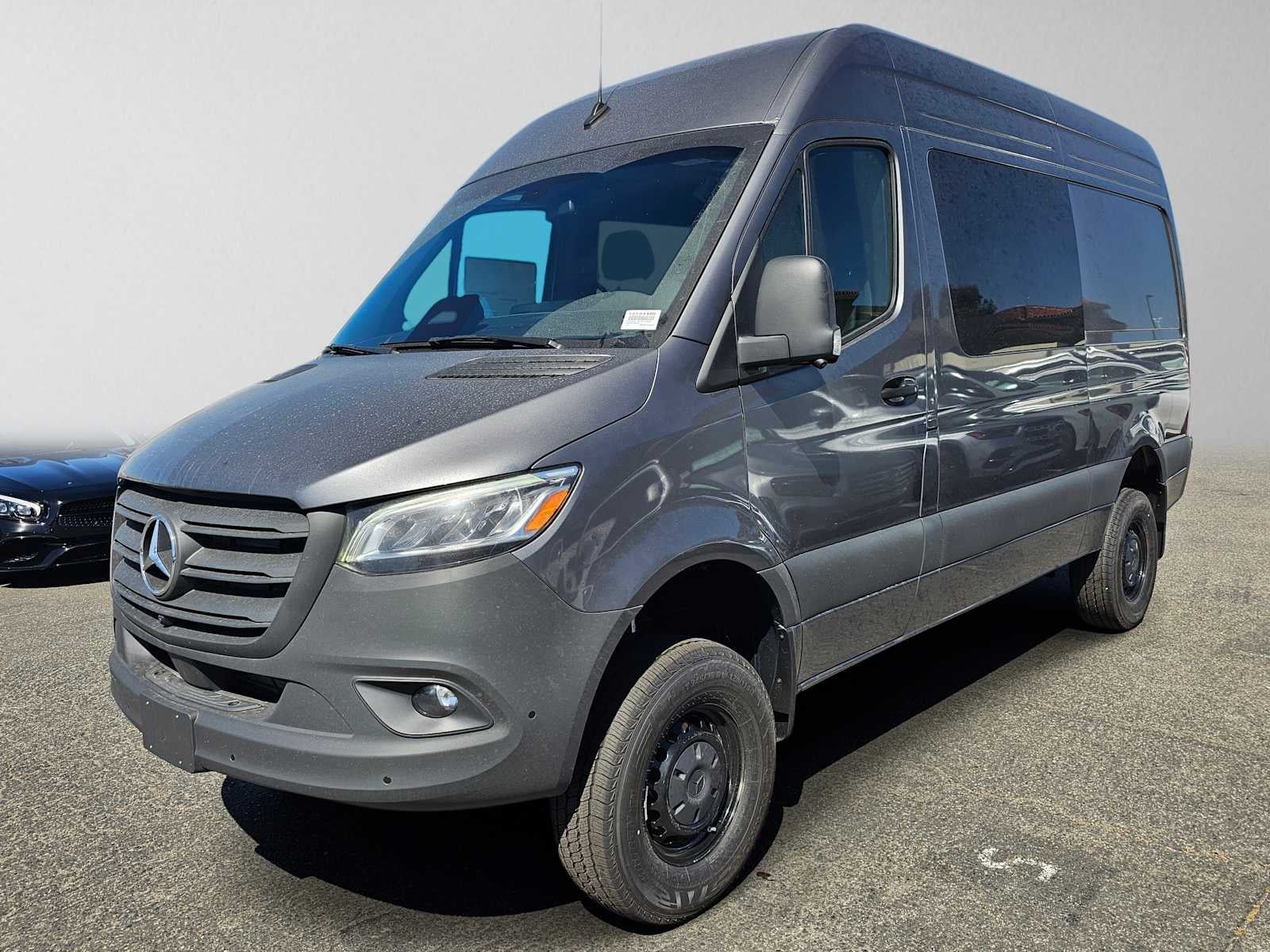 2026 Mercedes-Benz Sprinter 2500 Standard Roof I4 Diesel HO 144 AWD