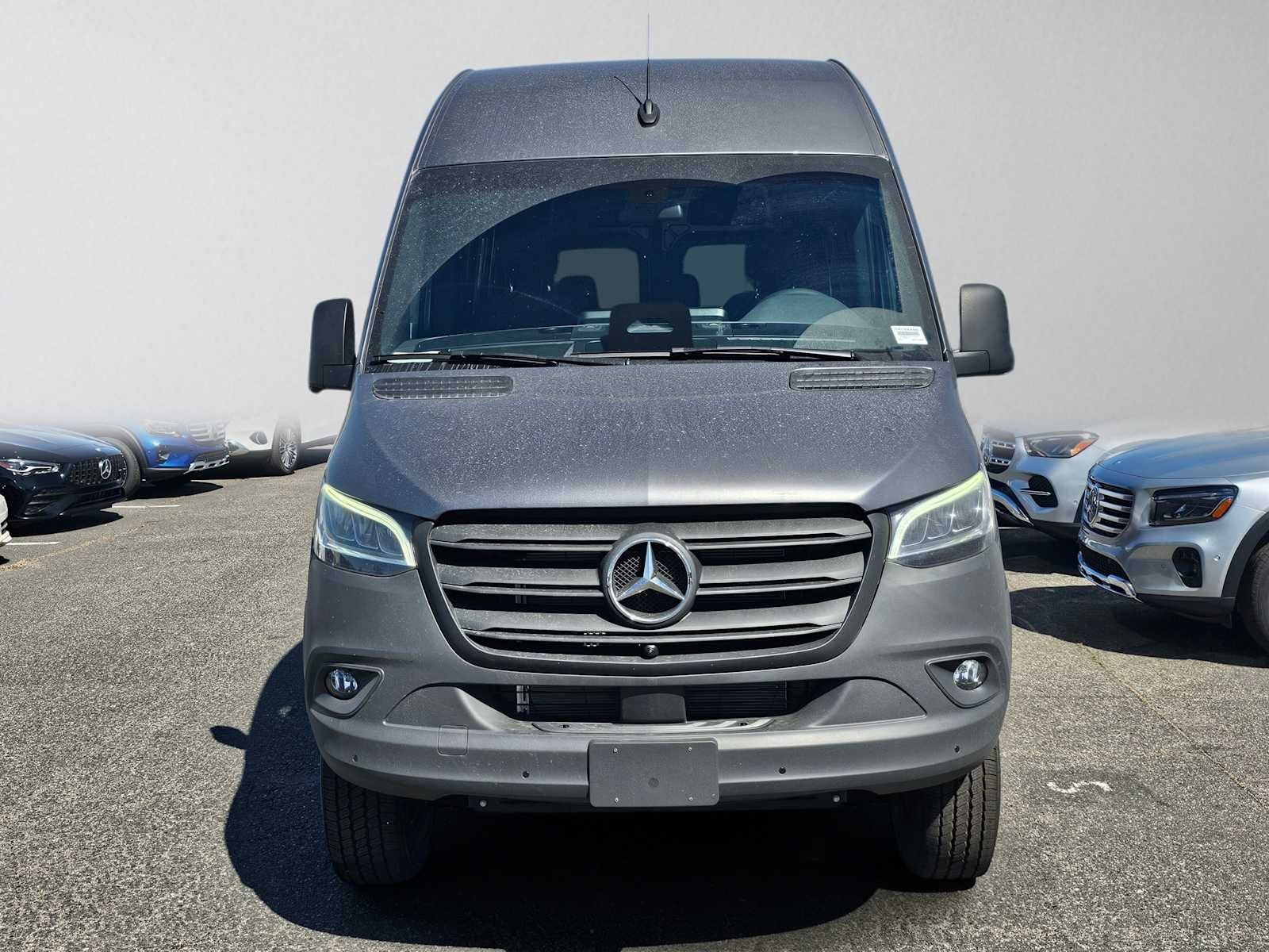 2026 Mercedes-Benz Sprinter 2500 Standard Roof I4 Diesel HO 144 AWD