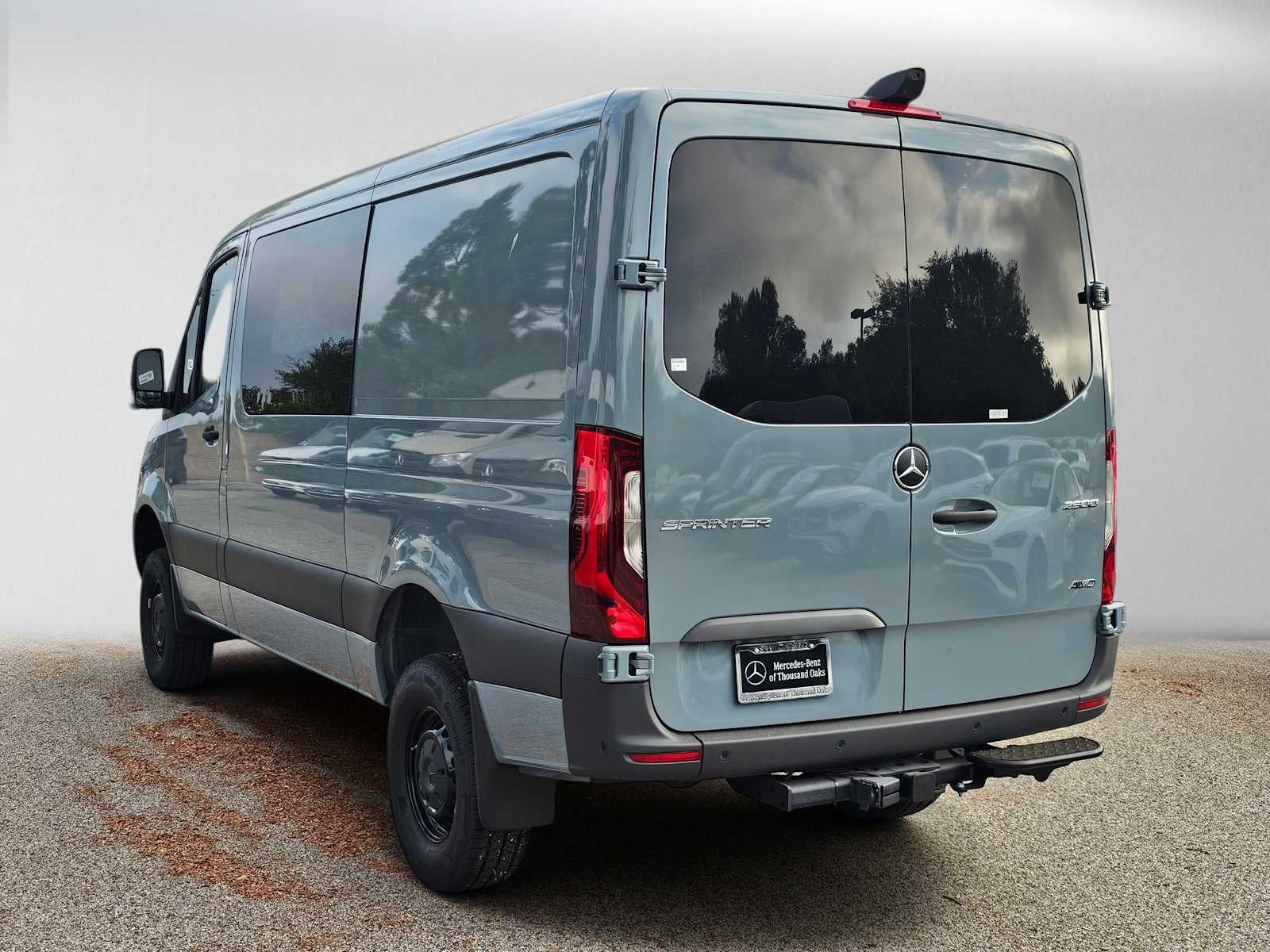 2026 Mercedes-Benz Sprinter 2500 Standard Roof I4 Diesel HO 144 AWD
