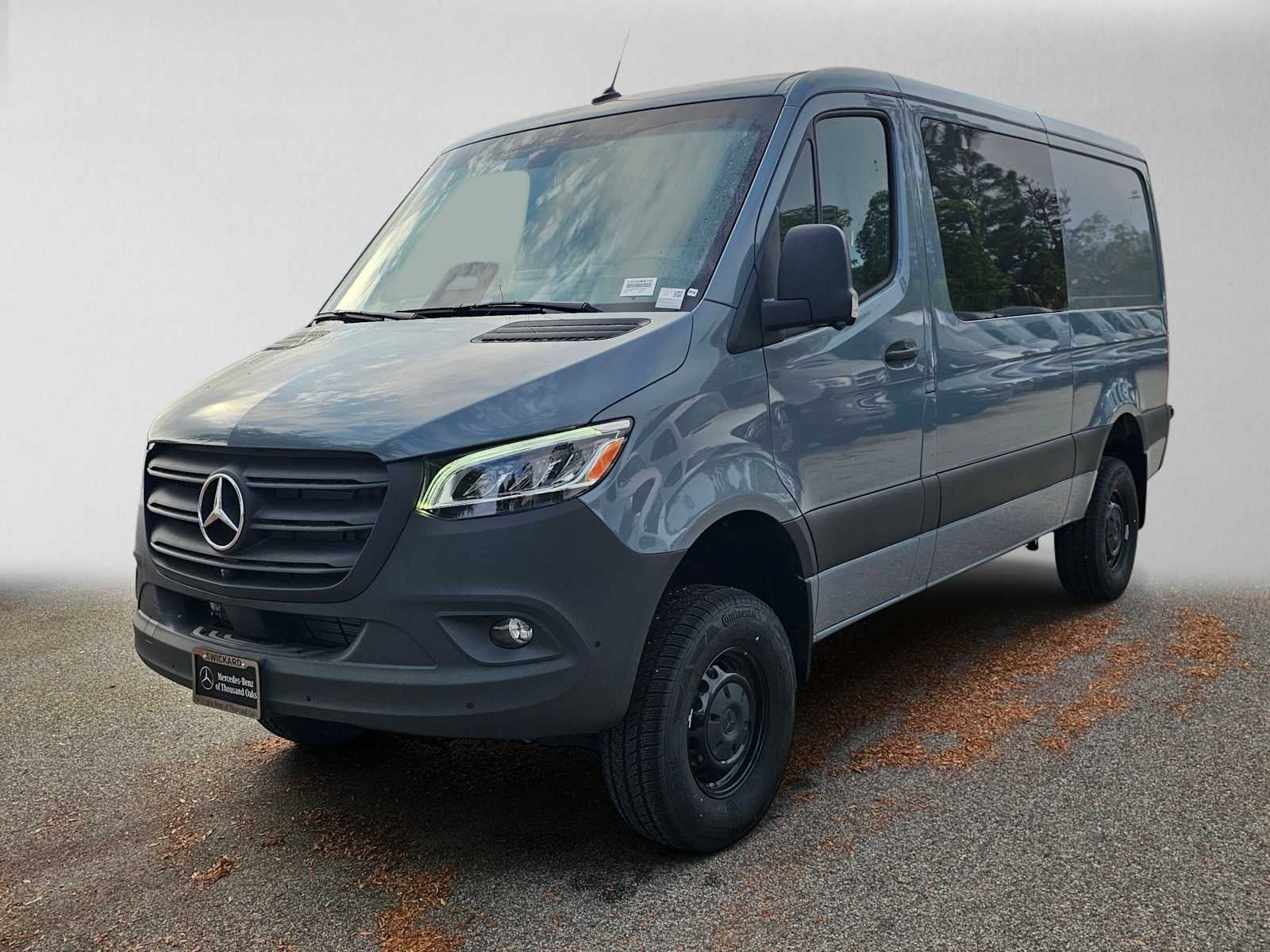 2026 Mercedes-Benz Sprinter 2500 Standard Roof I4 Diesel HO 144 AWD