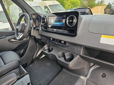 2026 Mercedes-Benz Sprinter 2500 Standard Roof I4 Diesel HO 144 AWD