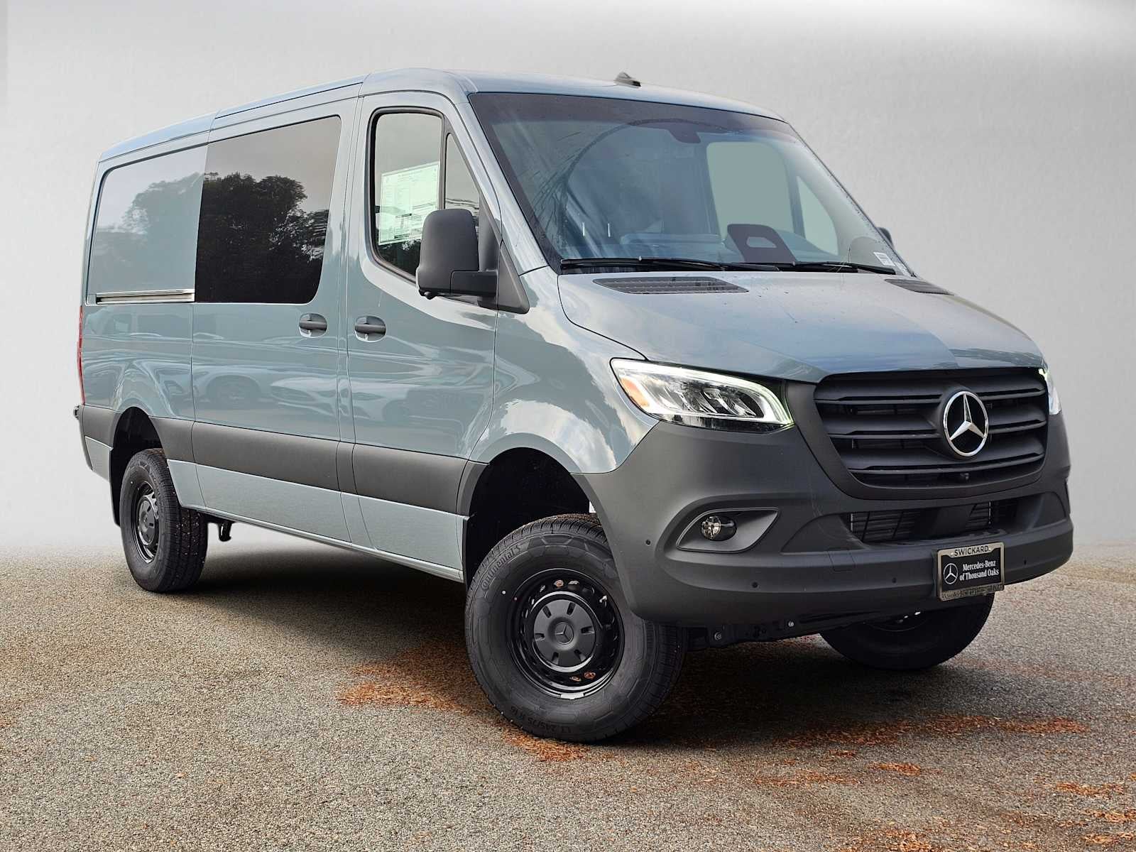 2026 Mercedes-Benz Sprinter 2500 Standard Roof I4 Diesel HO 144 AWD