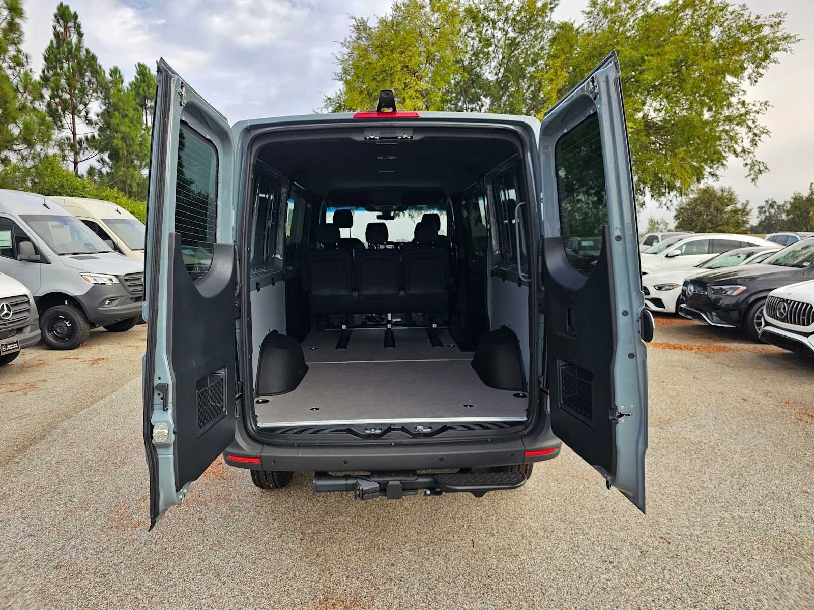 2026 Mercedes-Benz Sprinter 2500 Standard Roof I4 Diesel HO 144 AWD