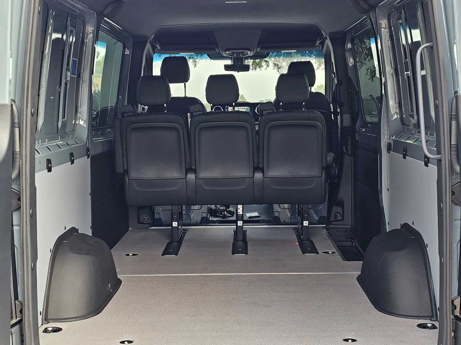2026 Mercedes-Benz Sprinter 2500 Standard Roof I4 Diesel HO 144 AWD