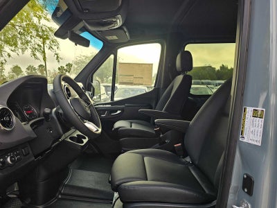 2026 Mercedes-Benz Sprinter 2500 Standard Roof I4 Diesel HO 144 AWD