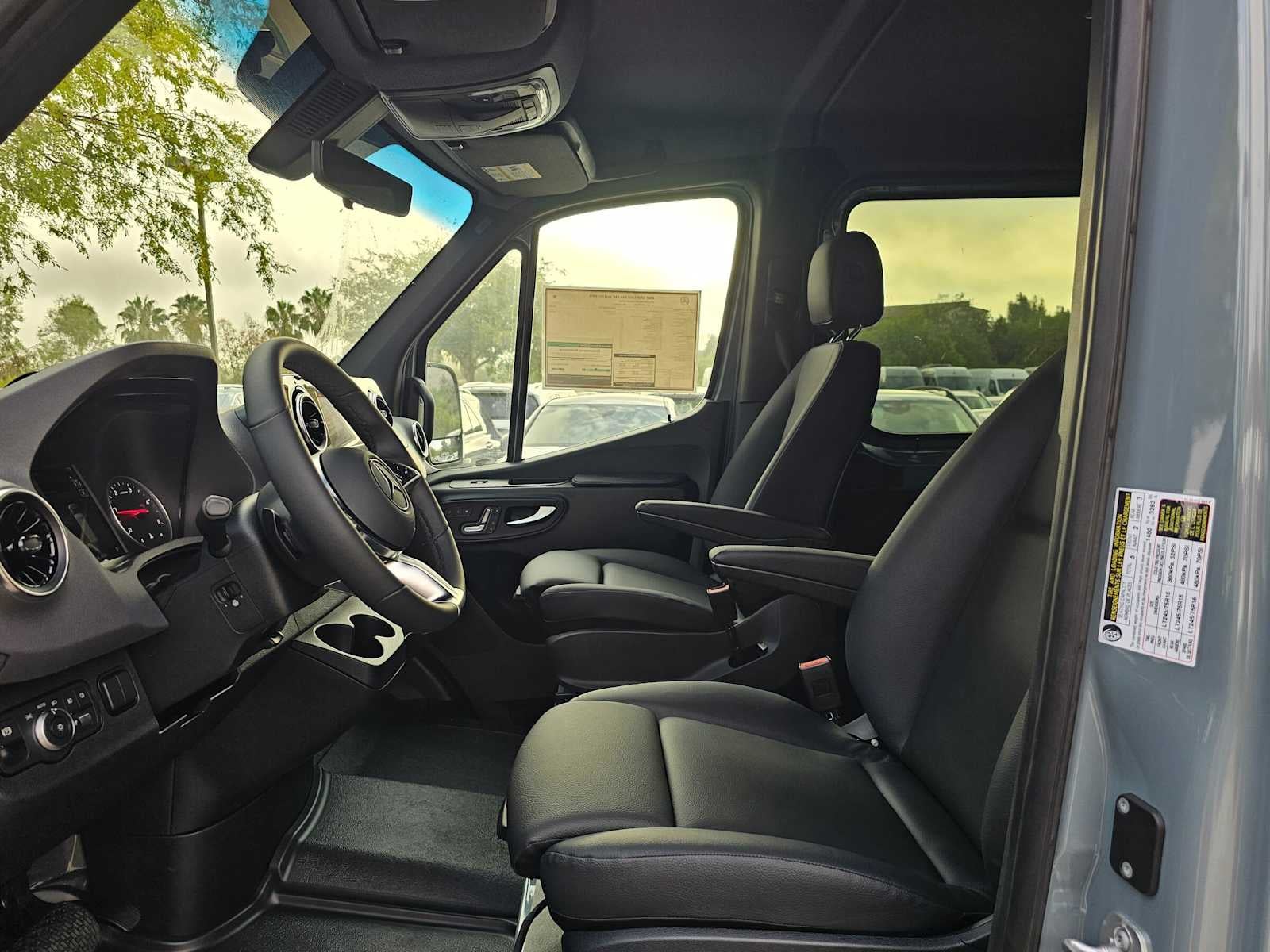 2026 Mercedes-Benz Sprinter 2500 Standard Roof I4 Diesel HO 144 AWD