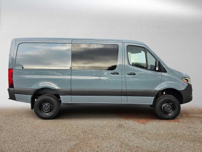 2026 Mercedes-Benz Sprinter 2500 Standard Roof I4 Diesel HO 144 AWD