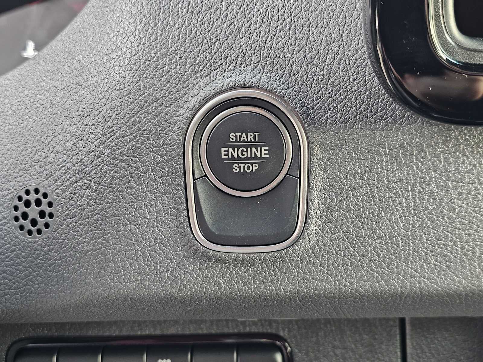 2026 Mercedes-Benz Sprinter 2500 Standard Roof I4 Diesel HO 144 AWD