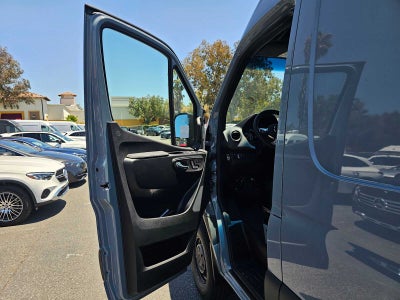 2026 Mercedes-Benz Sprinter 2500 Standard Roof I4 Diesel HO 144 AWD