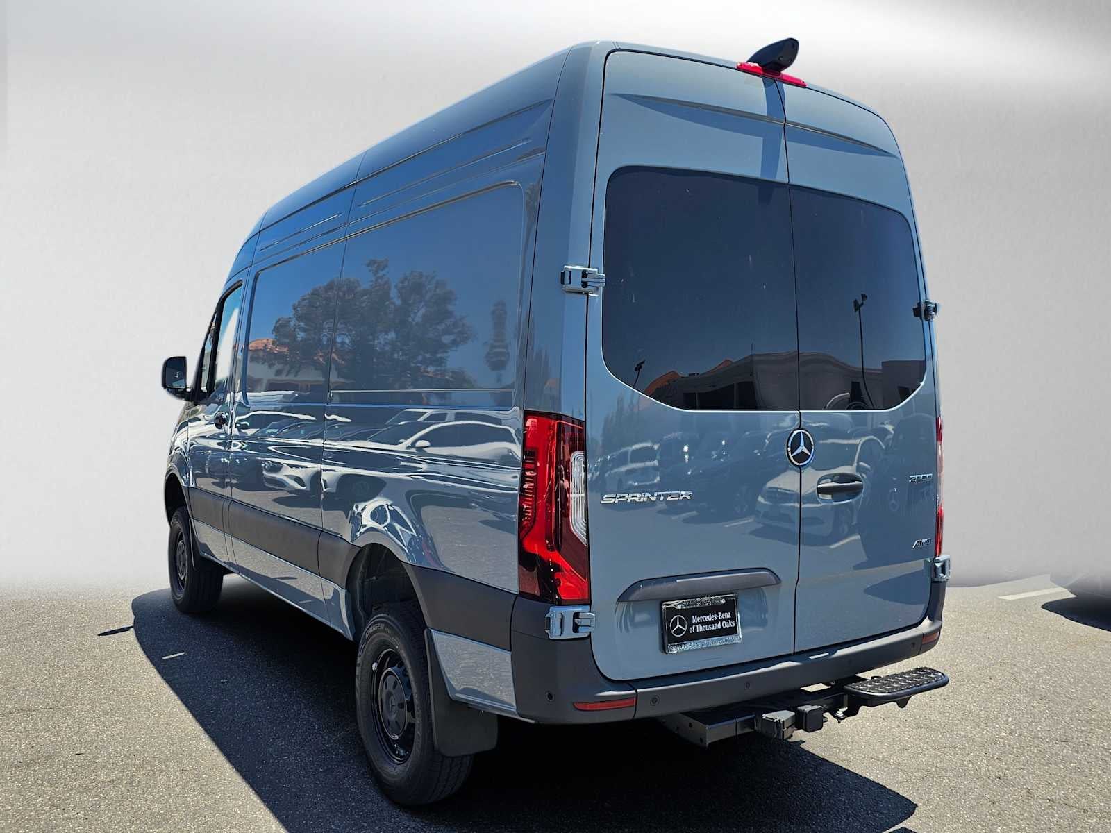 2026 Mercedes-Benz Sprinter 2500 Standard Roof I4 Diesel HO 144 AWD