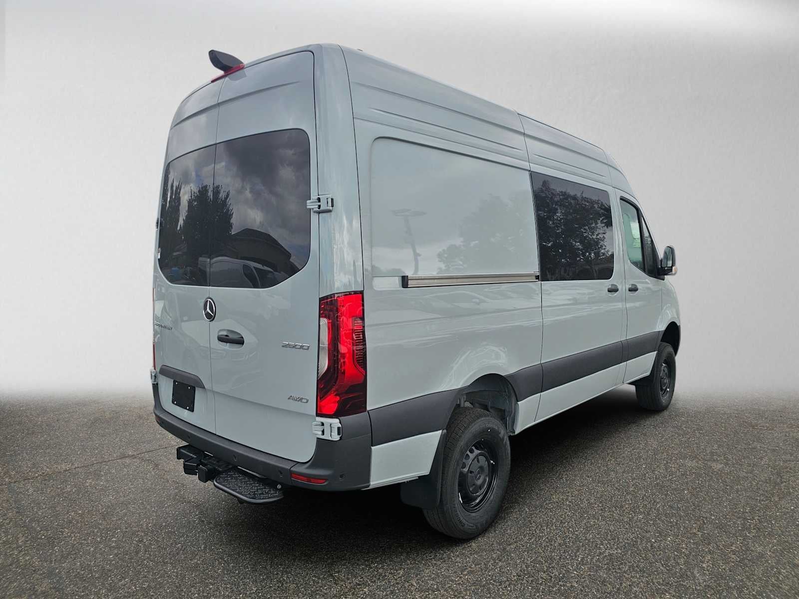 2026 Mercedes-Benz Sprinter Crew 2500 Standard Roof I4 Diesel HO 144 AWD