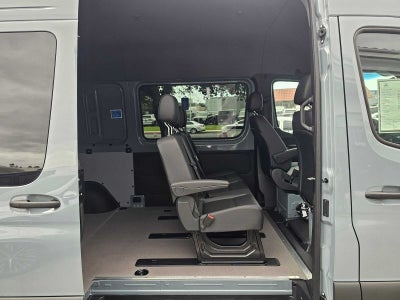 2026 Mercedes-Benz Sprinter Crew 2500 Standard Roof I4 Diesel HO 144 AWD