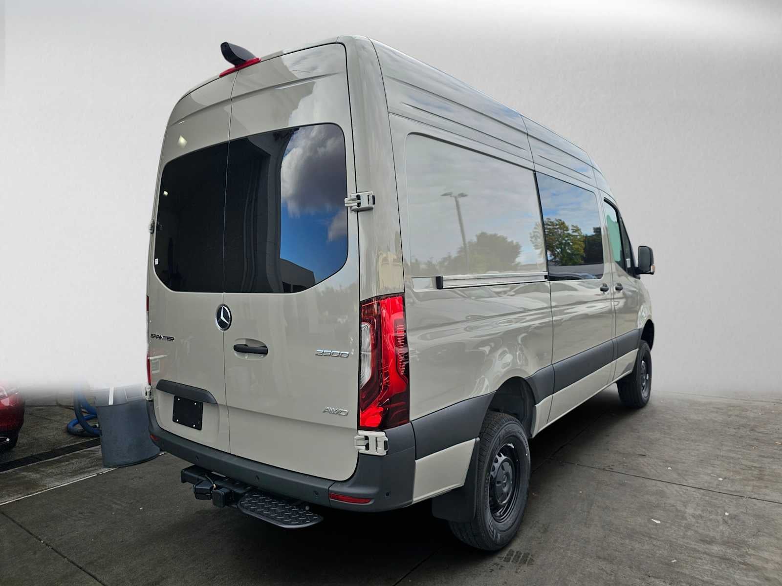 2026 Mercedes-Benz Sprinter Crew 2500 Standard Roof I4 Diesel HO 144 AWD