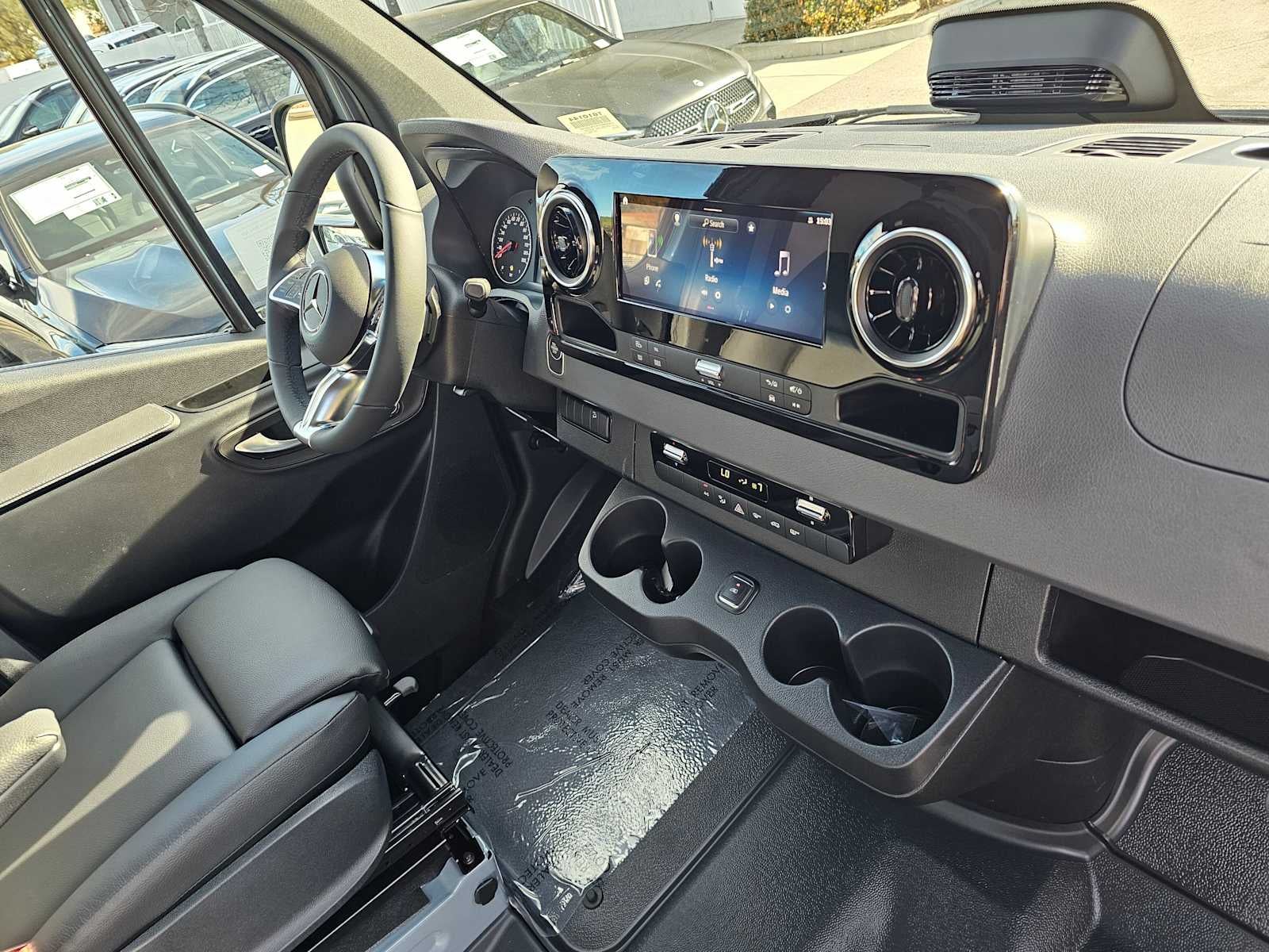 2026 Mercedes-Benz Sprinter 2500 Standard Roof I4 Diesel HO 144" AWD