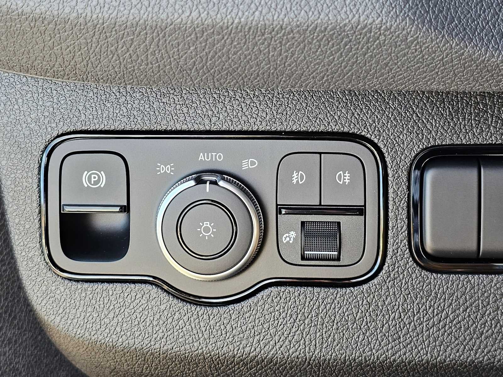 2026 Mercedes-Benz Sprinter 2500 Standard Roof I4 Diesel HO 144" AWD