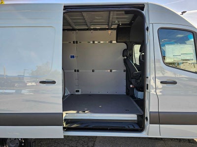 2026 Mercedes-Benz Sprinter 2500 Standard Roof I4 Diesel HO 144 AWD