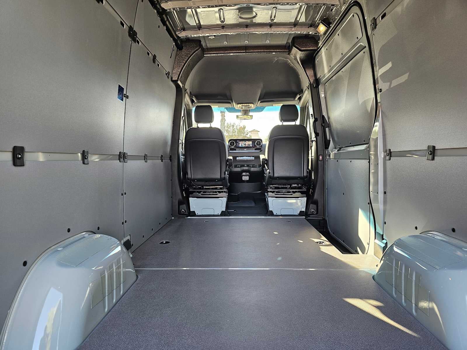 2026 Mercedes-Benz Sprinter 2500 Standard Roof I4 Diesel HO 144 AWD