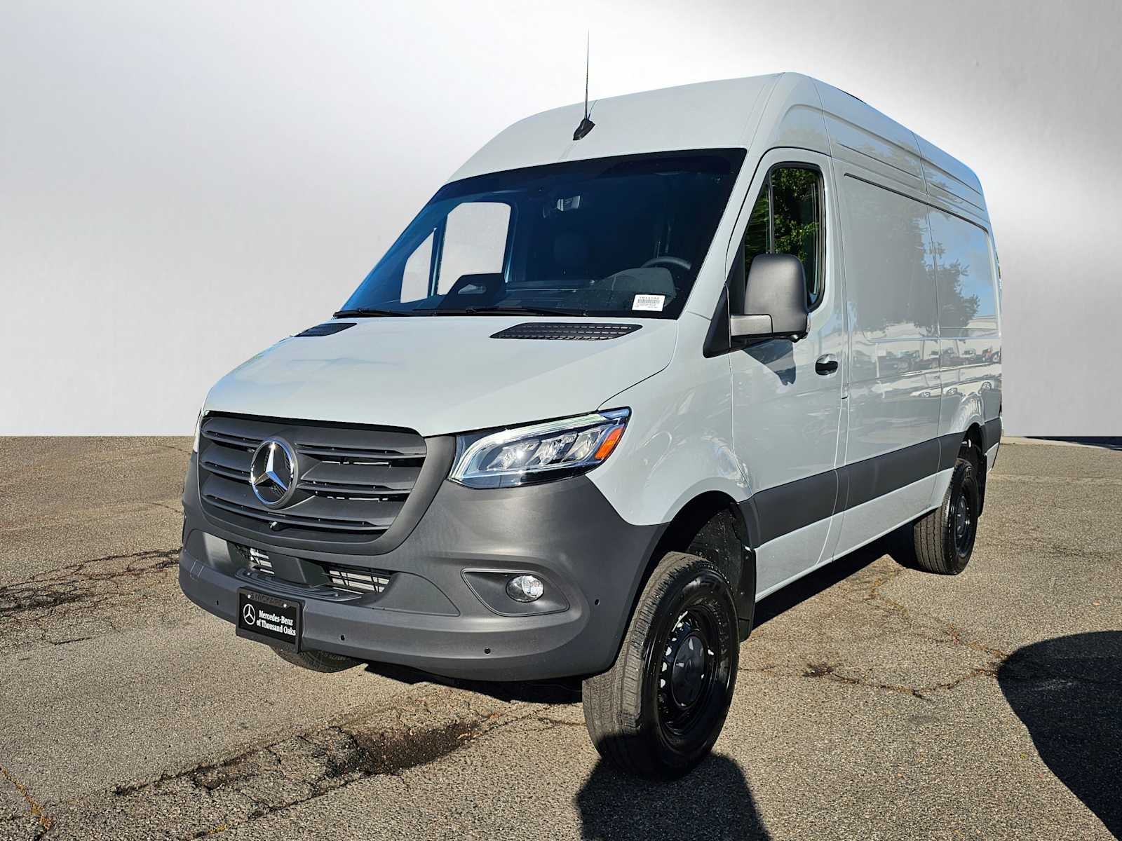 2026 Mercedes-Benz Sprinter 2500 Standard Roof I4 Diesel HO 144 AWD
