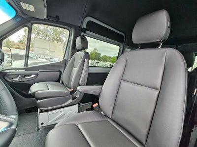 2026 Mercedes-Benz Sprinter 2500 Standard Roof I4 Diesel HO 144 AWD