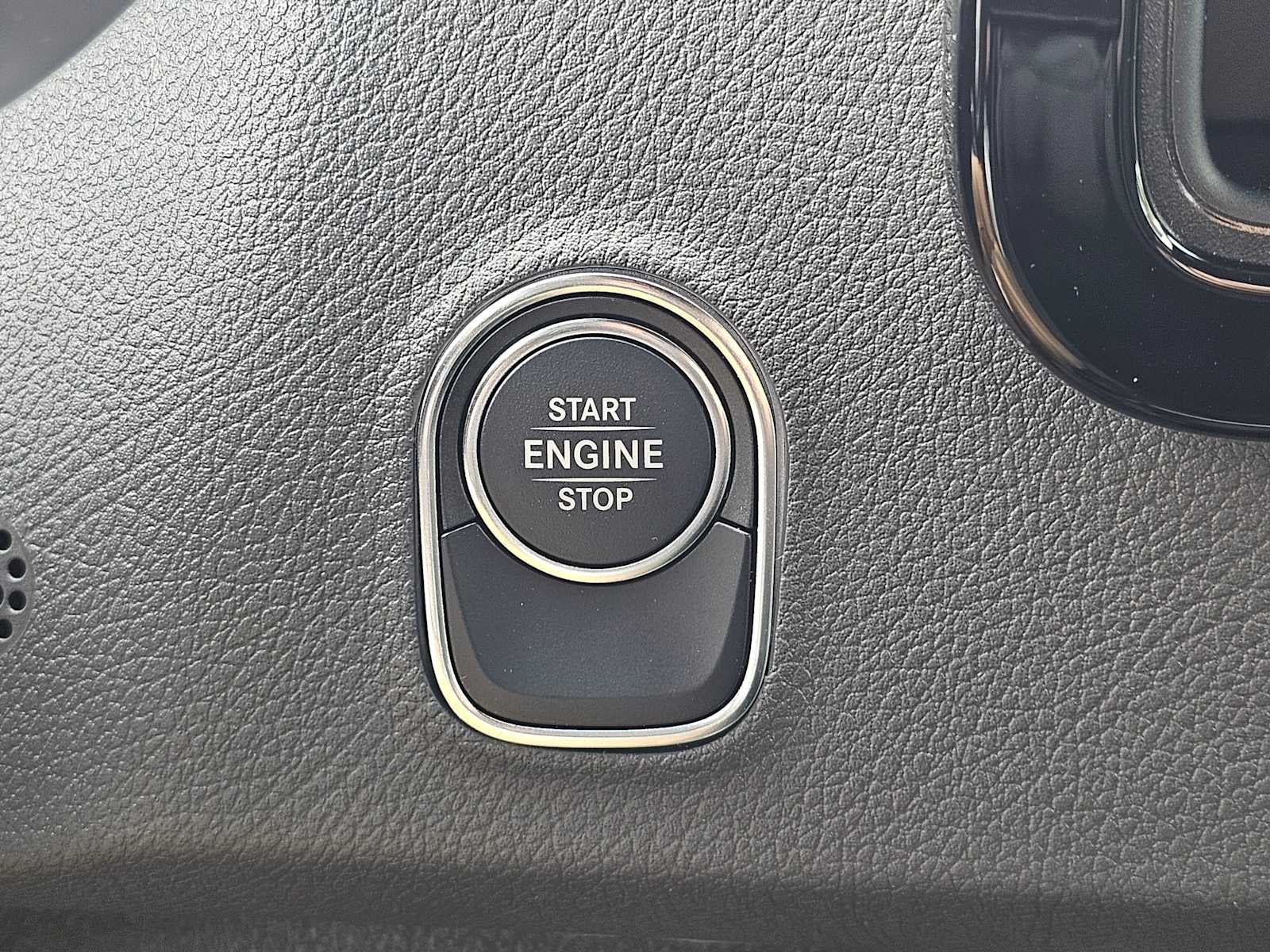 2026 Mercedes-Benz Sprinter 2500 Standard Roof I4 Diesel HO 144 AWD