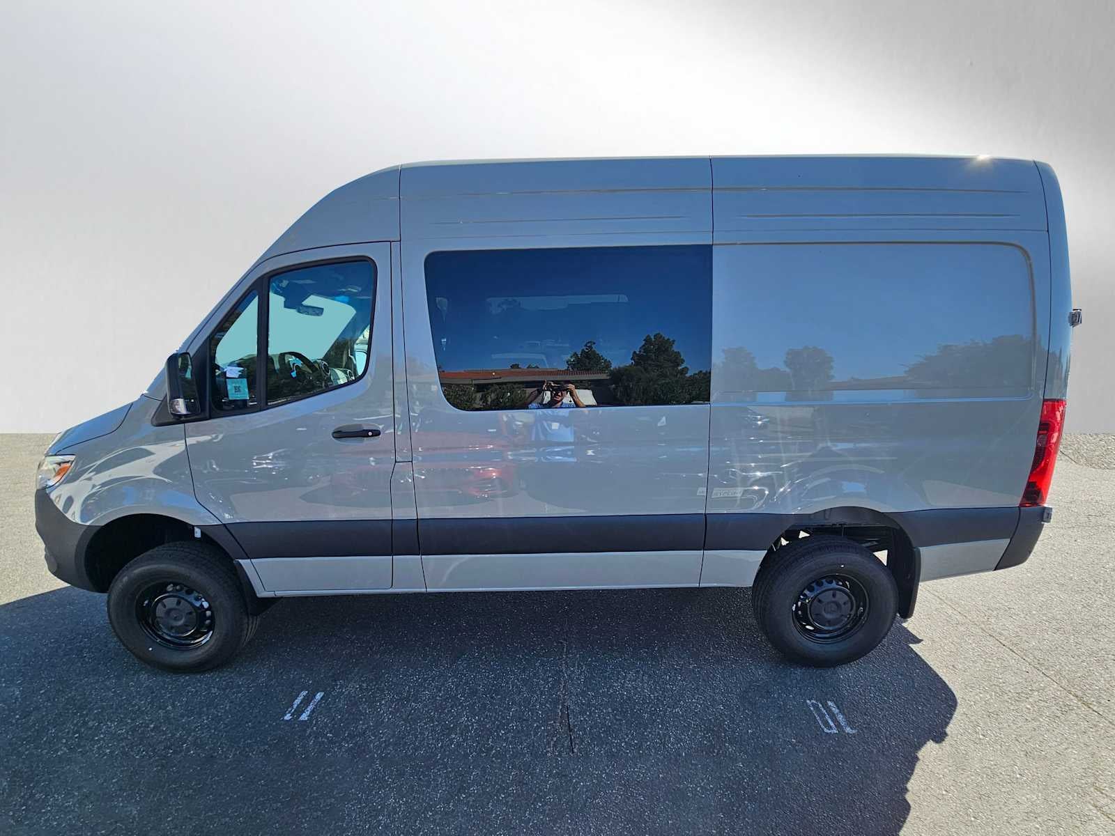 2026 Mercedes-Benz Sprinter 2500 Standard Roof I4 Diesel HO 144 AWD